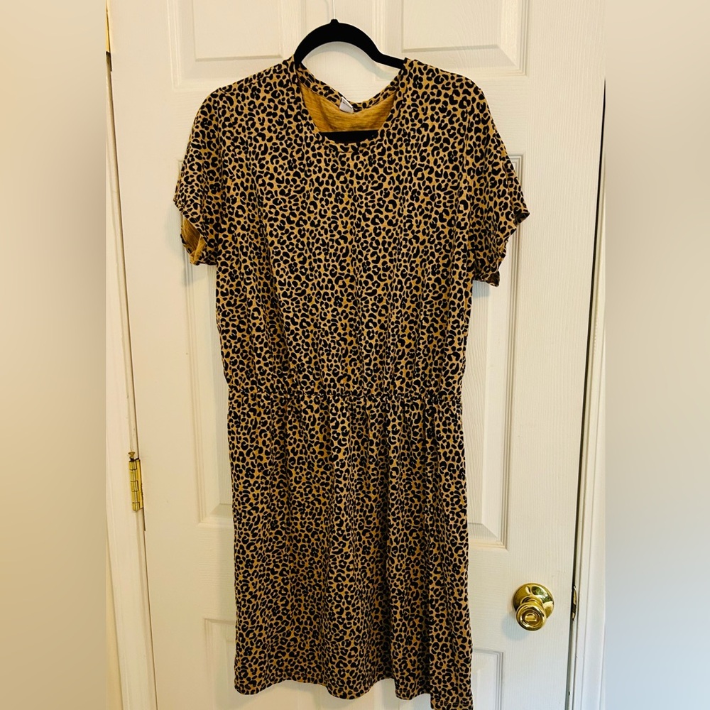 Old Navy Leopard Print TShirt Dress